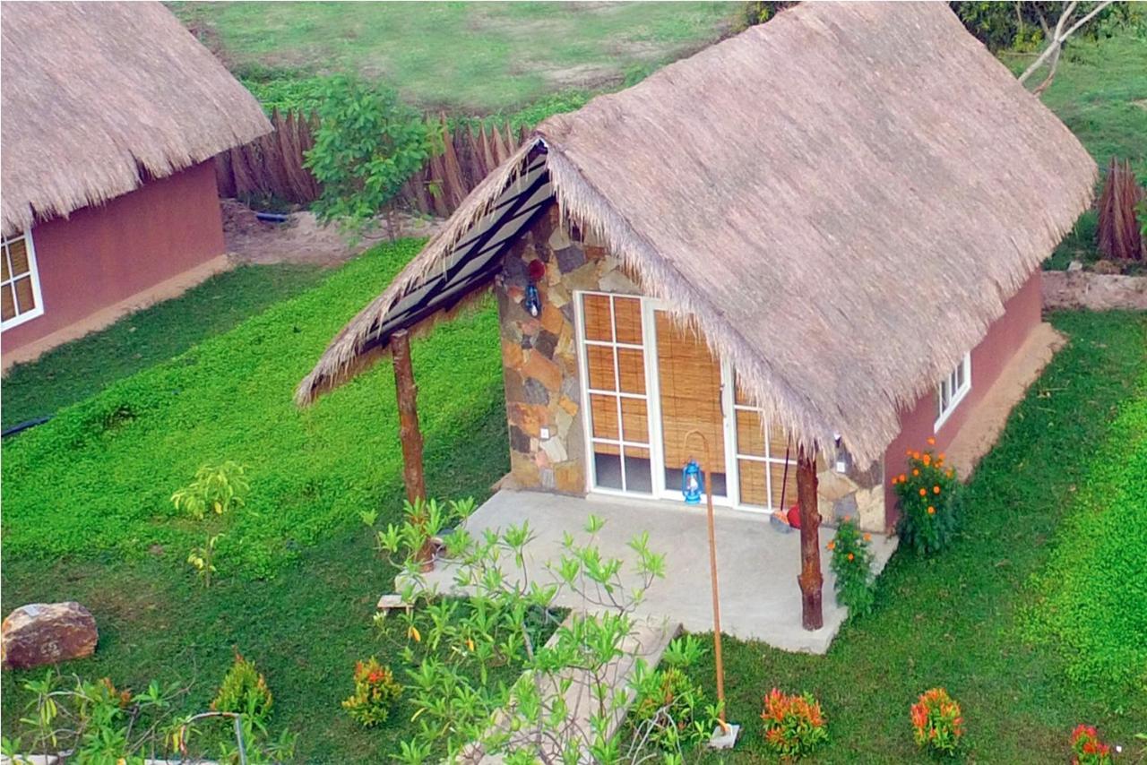 Coco Village Hotel Chilaw Bangadeniya Exterior photo