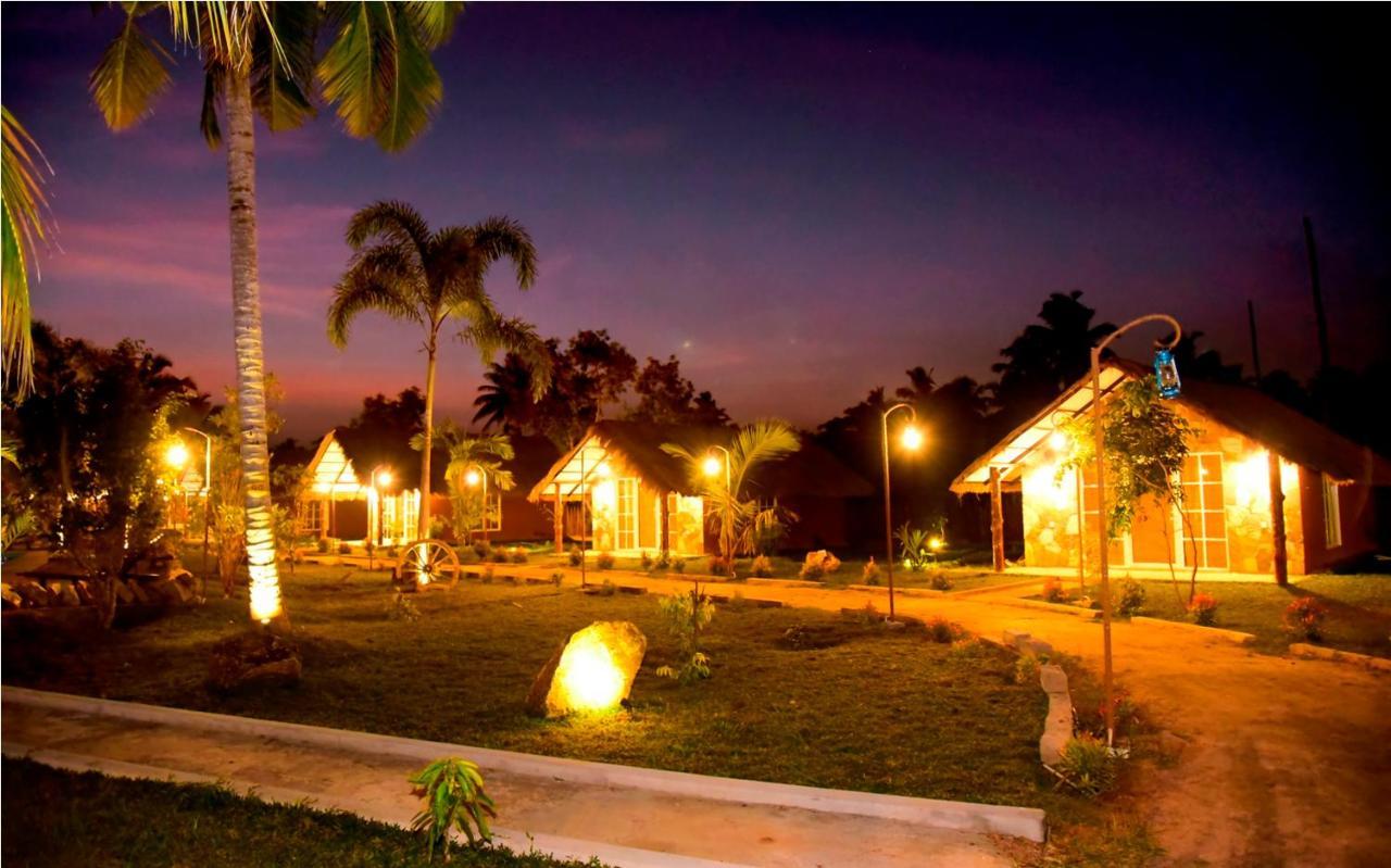 Coco Village Hotel Chilaw Bangadeniya Exterior photo